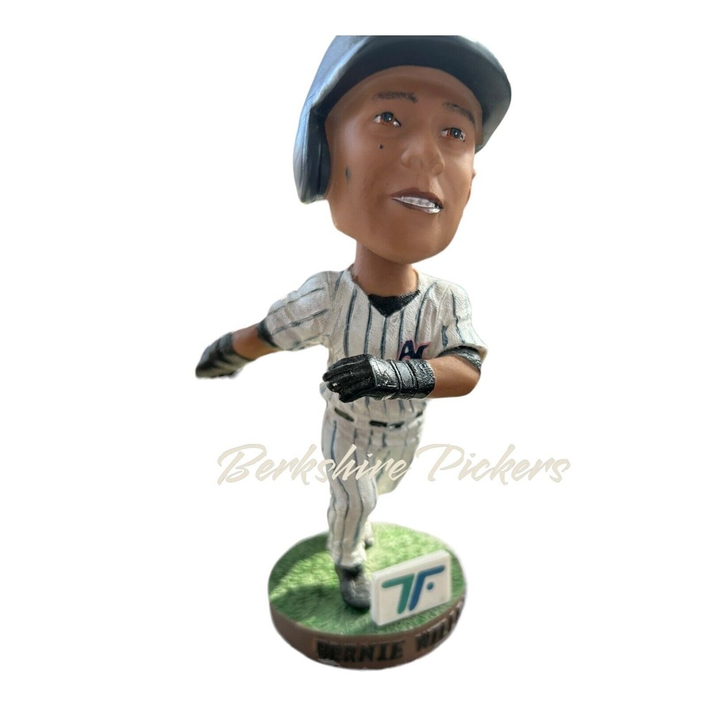 Bernie Williams#18 Tri-City‎ ValleyCats Bobblehead Albany Colonie Yankees